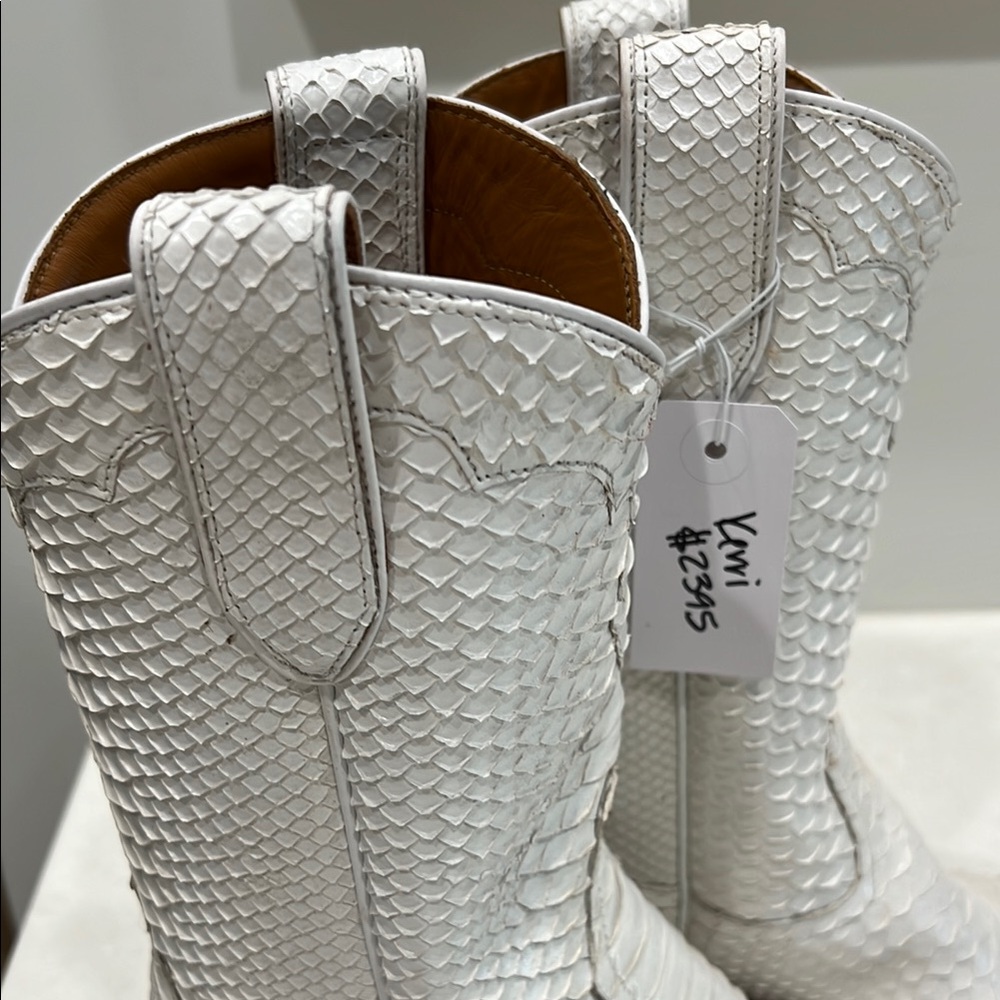 White Western Heeled Boot - Women's Stylish Cowboy Boot - Picture 6 of 15